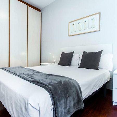 Friendly Rentals Rambla Flower Барселона Екстер'єр фото